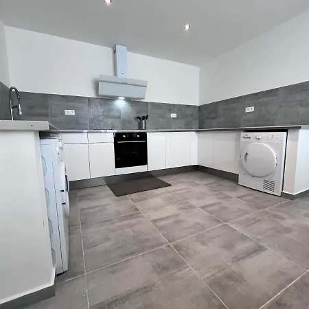 Magnifique Duplex 1 Moderne. Appartement